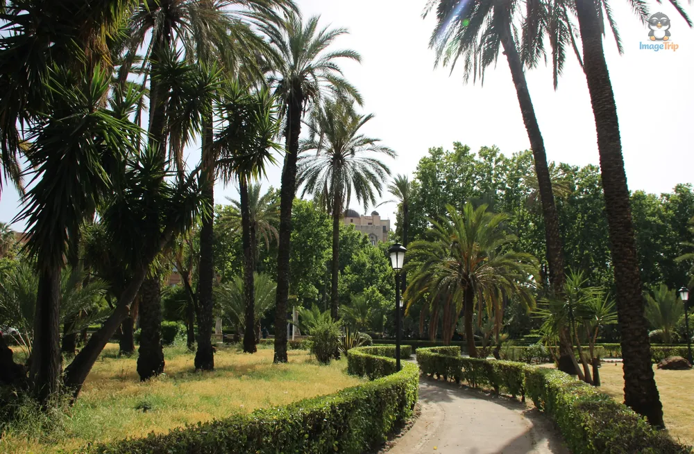 Jardines y Palacio Normanni (7)