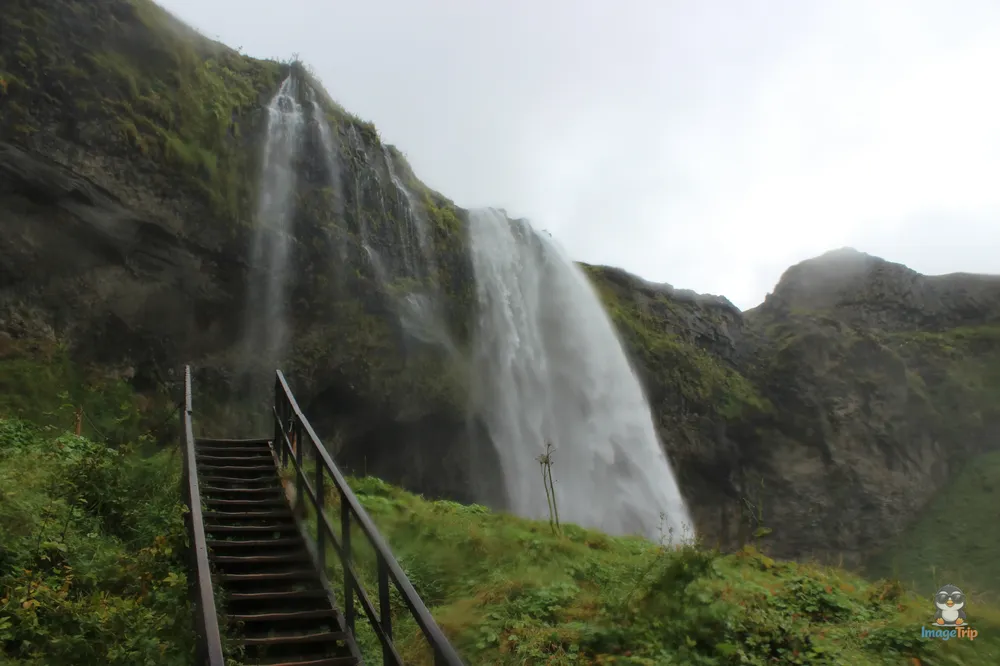 Seljalandsfoss 18
