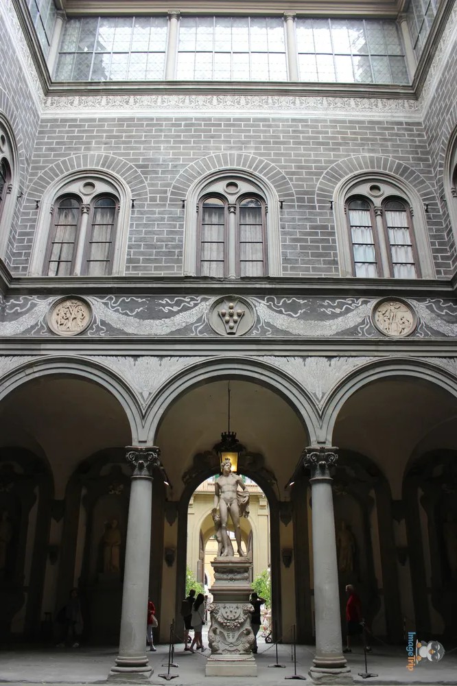 Palazzo Medici 8