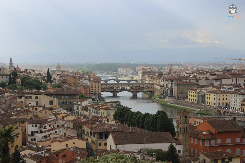 Piazzale Michelangelo 21