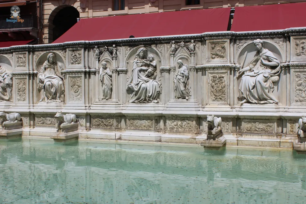 Siena Piazza del Campo 11